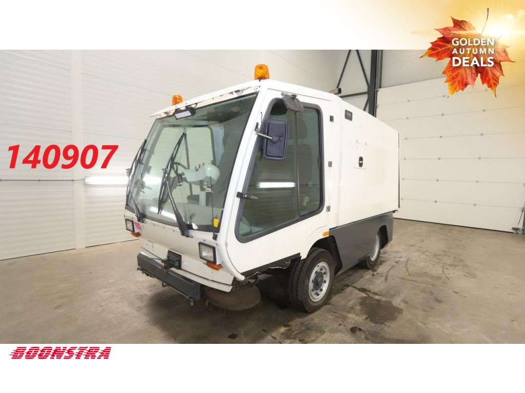 TENNANT  HMF 426 Veegmachine