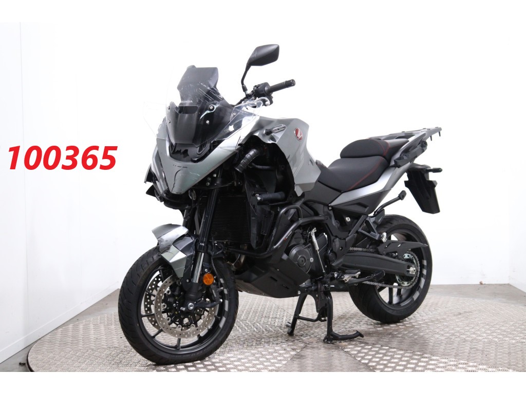 Honda  NT1100 A ABS Cruise 8.736 km!